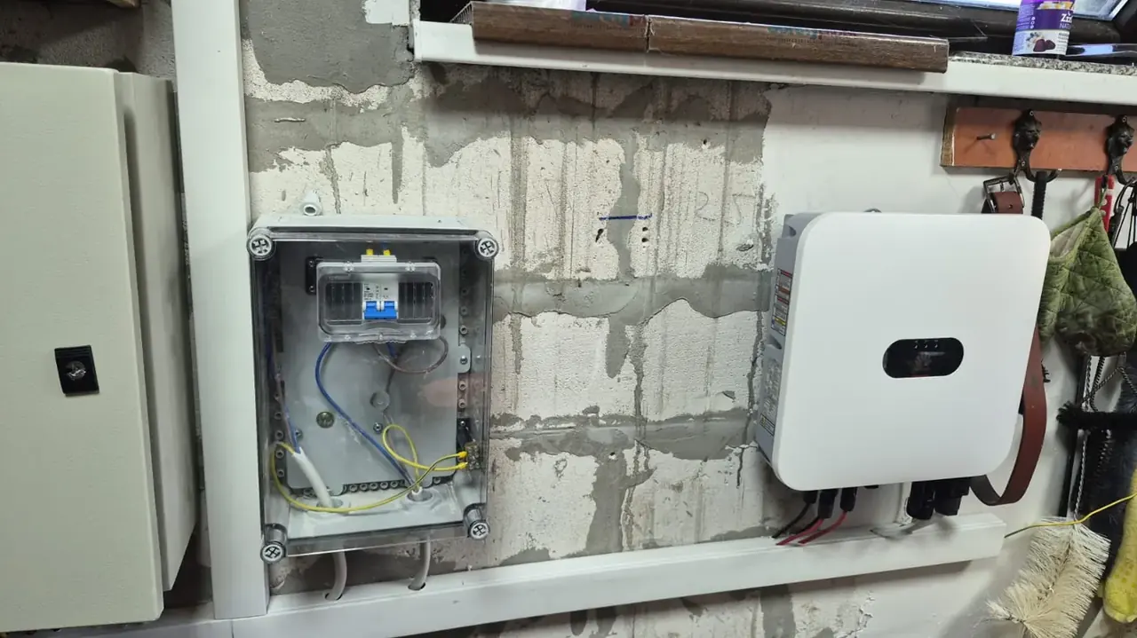 Sistem fotovoltaic pe locuință