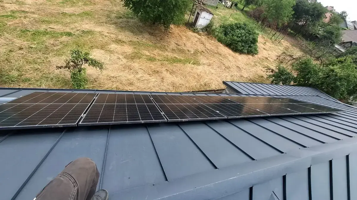 Locuință cu panouri solare